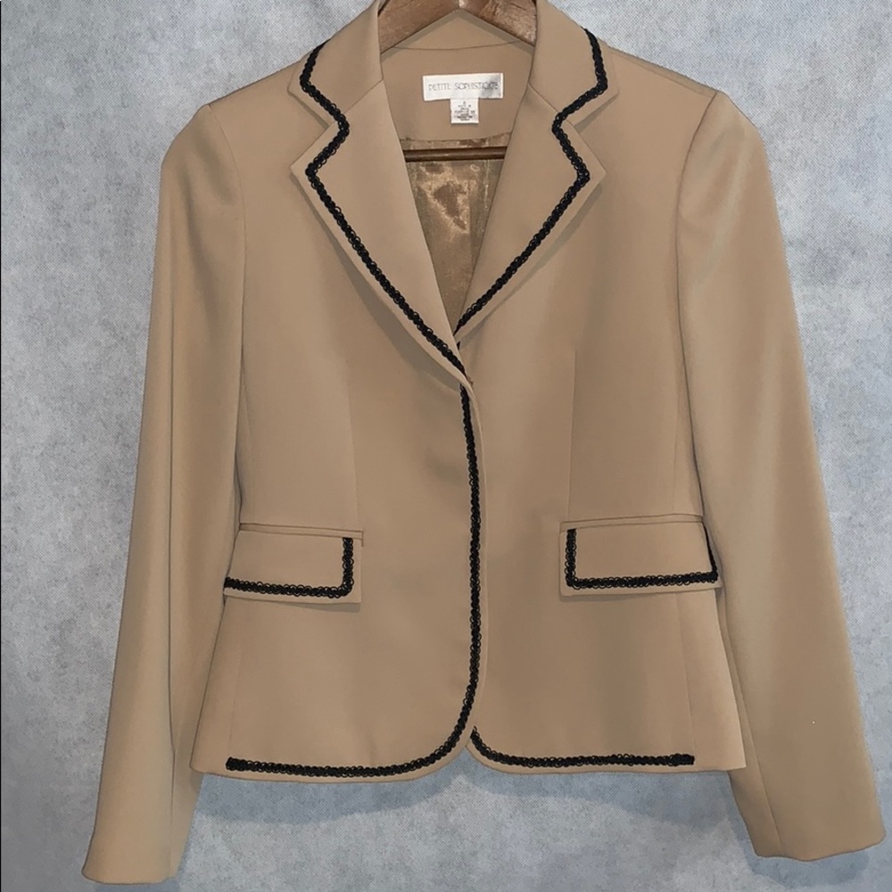 Petite sophisticate tan blacker